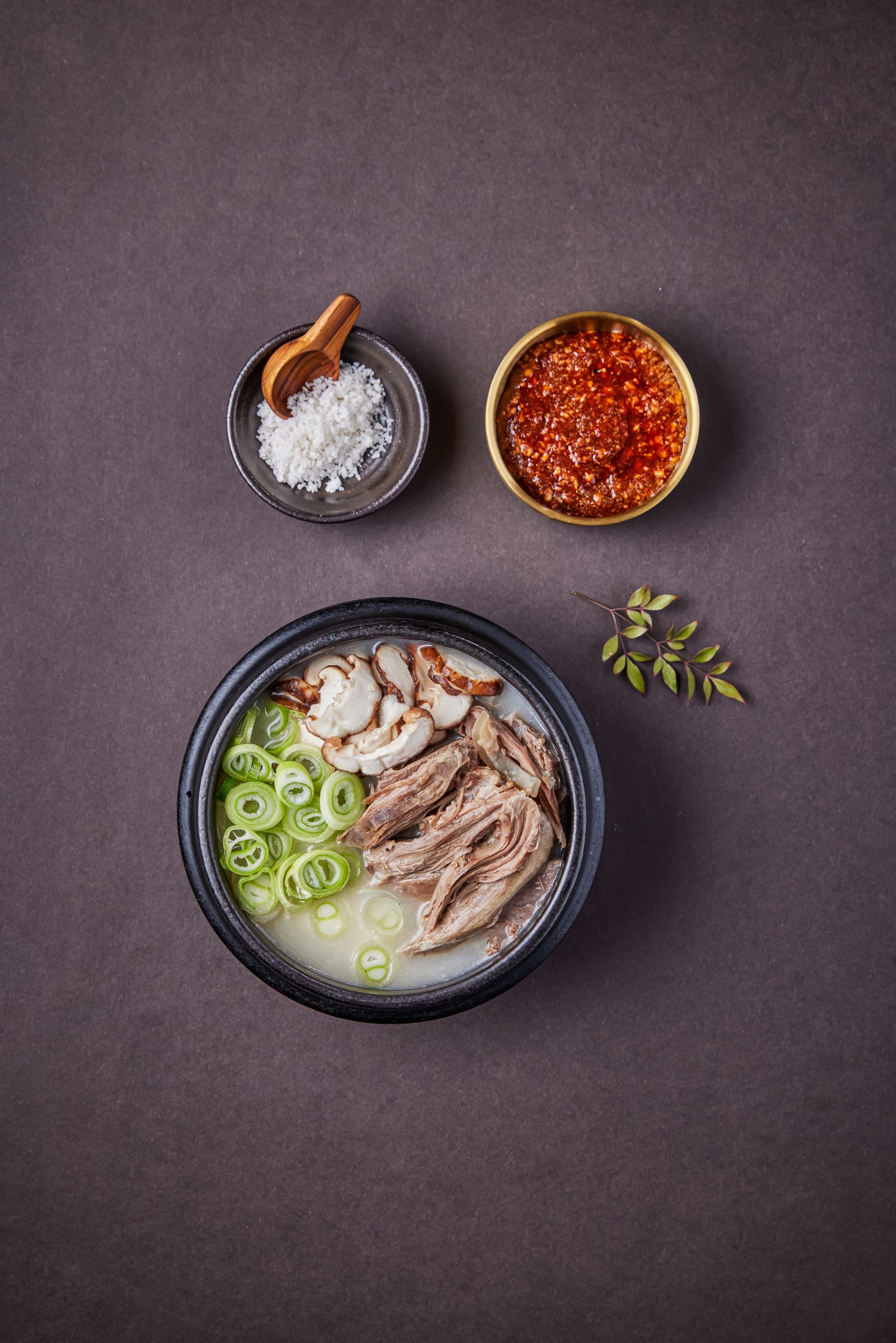 상황버섯 삼계탕 — 보양 한 그릇