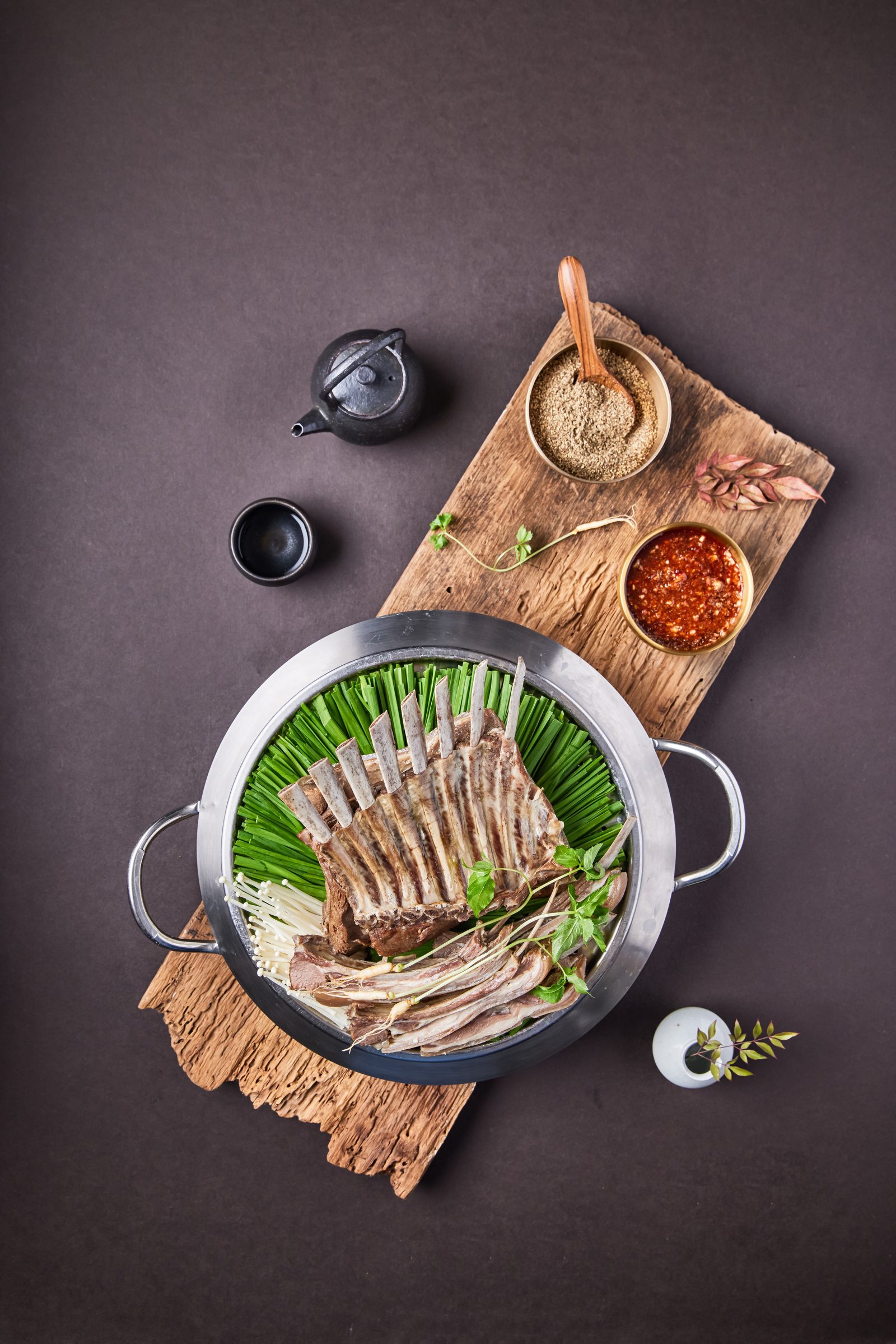 염소갈비수육 — 당일 삶은 부드러운 갈비